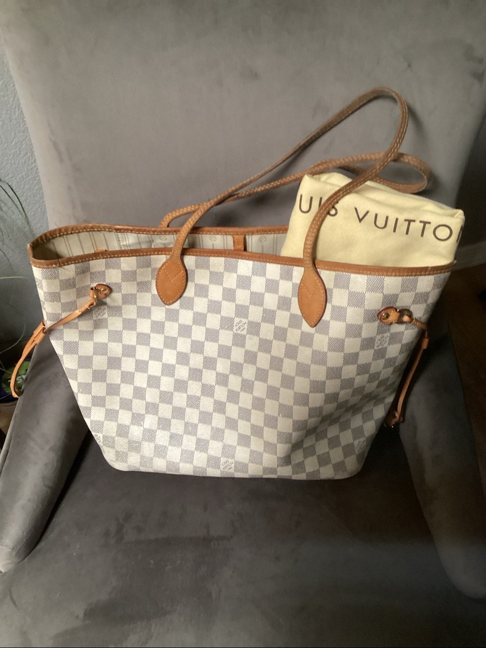 Louis Vuitton Damier Azur Canvas Neverfull Tote - White & Tan